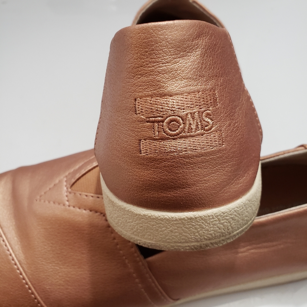 Rose gold TOMS
